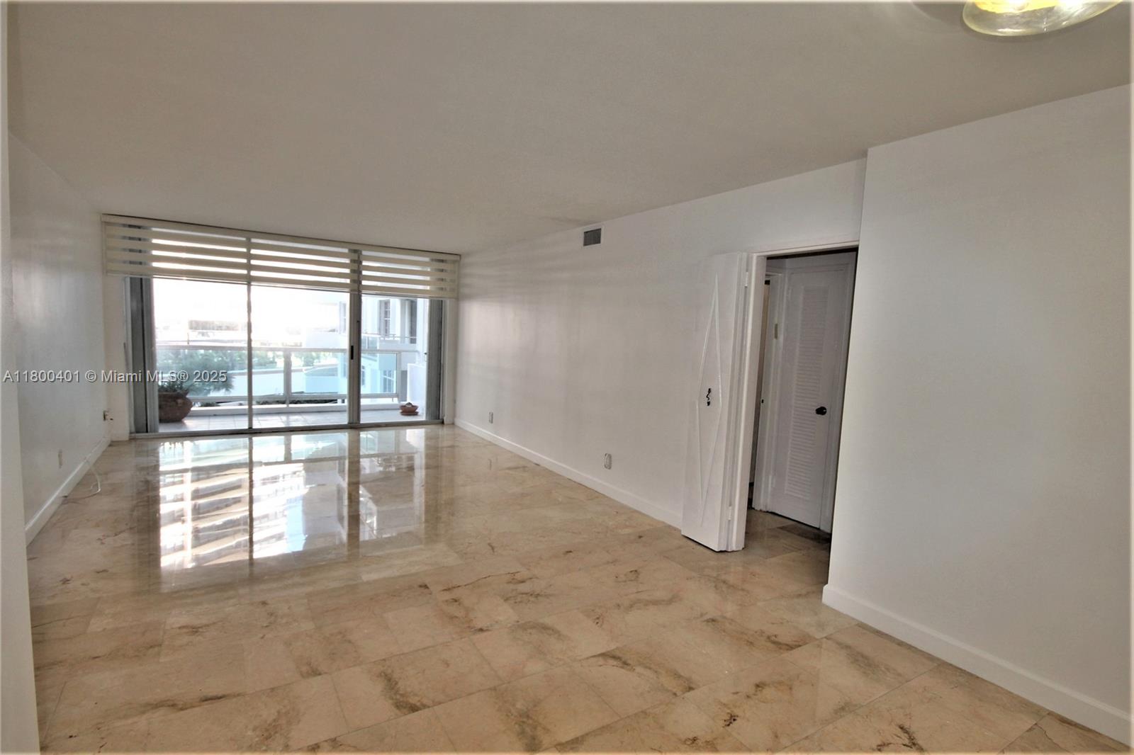 5161 Collins Ave 401