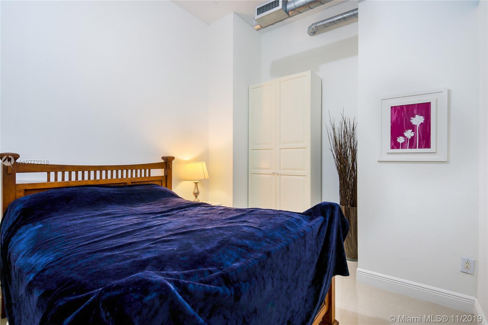 UPTOWN MARINA LOFTS CONDO - Residential Lease