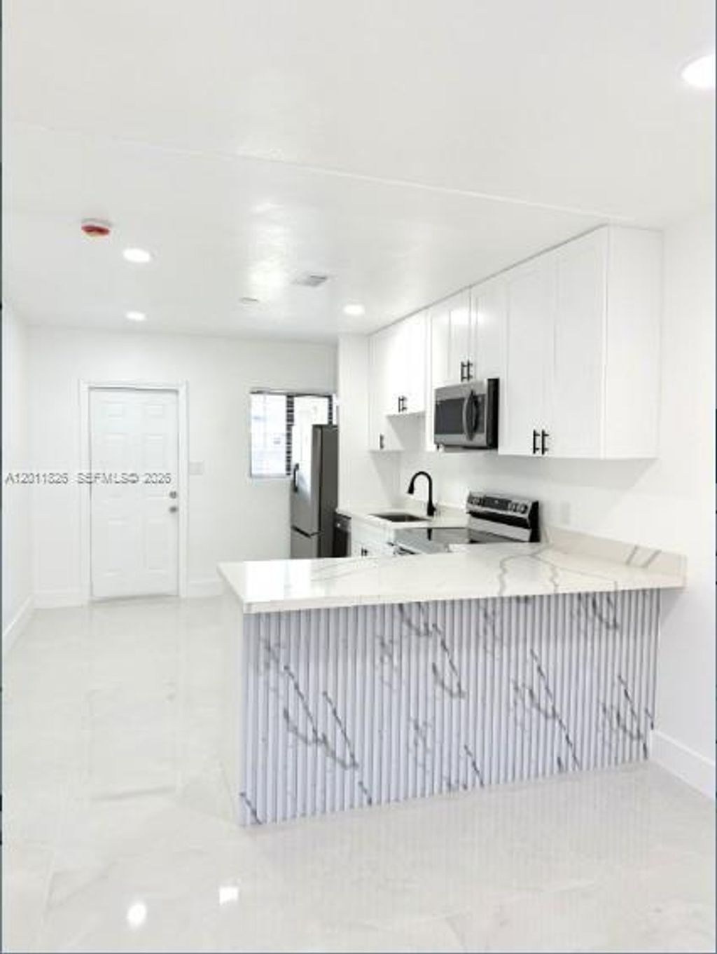 Photo of Hallandale Beach, FL 33009 (MLS # A12011826)