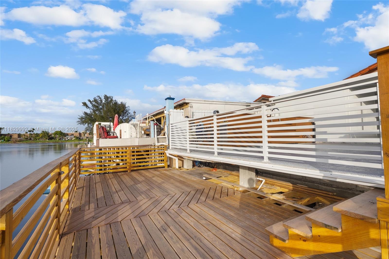 EL PRADO BY THE LAKE - Residential Lease