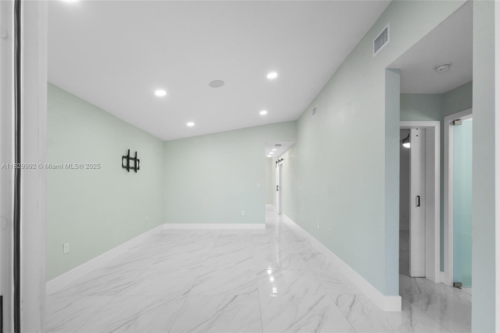 EL PRADO BY THE LAKE - Residential Lease