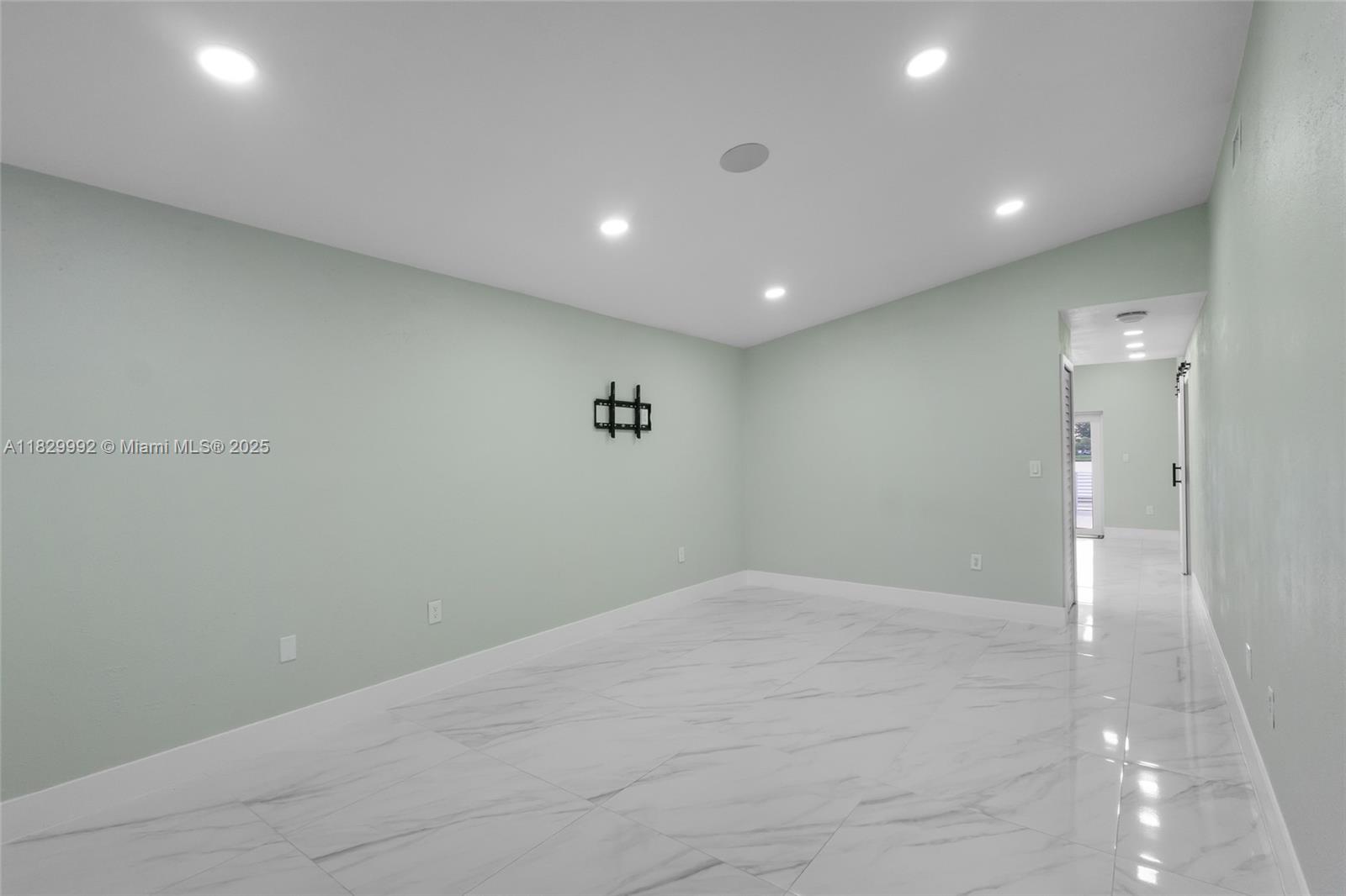 EL PRADO BY THE LAKE - Residential Lease