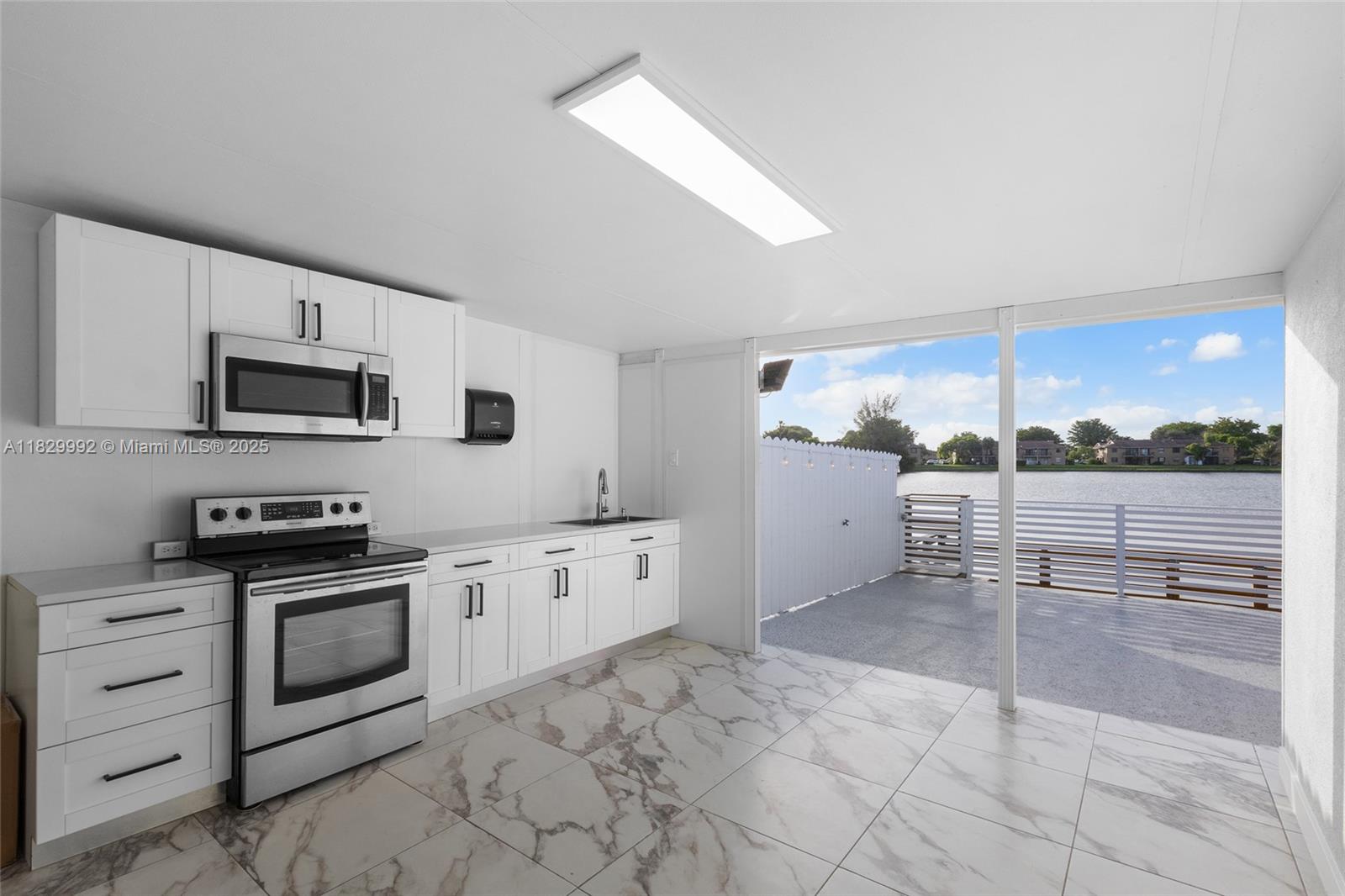 EL PRADO BY THE LAKE - Residential Lease