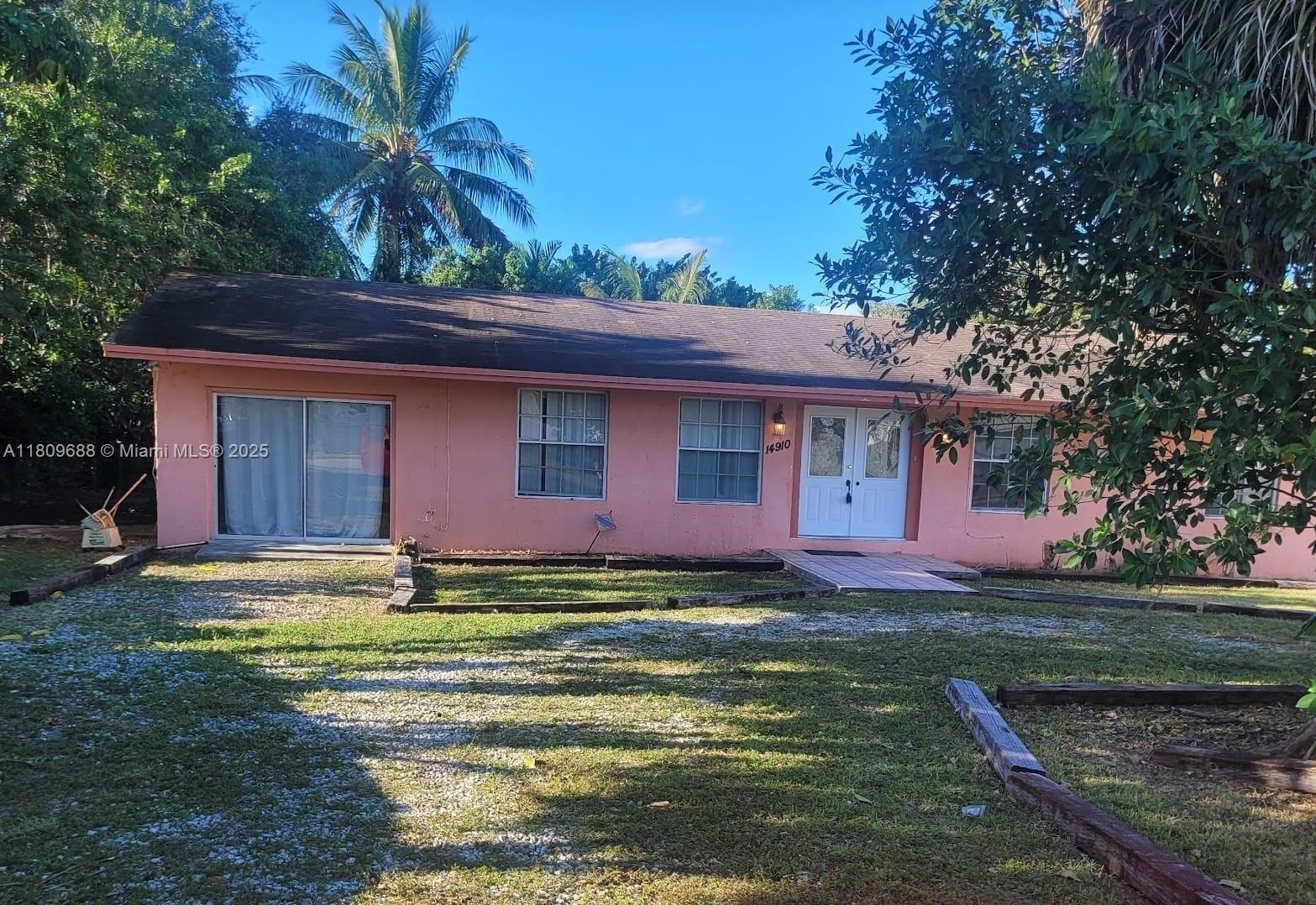 Rental Property at 14910 S River Dr 1, Miami, Broward County, Florida - Bedrooms: 3 
Bathrooms: 2  - $3,500 MO.