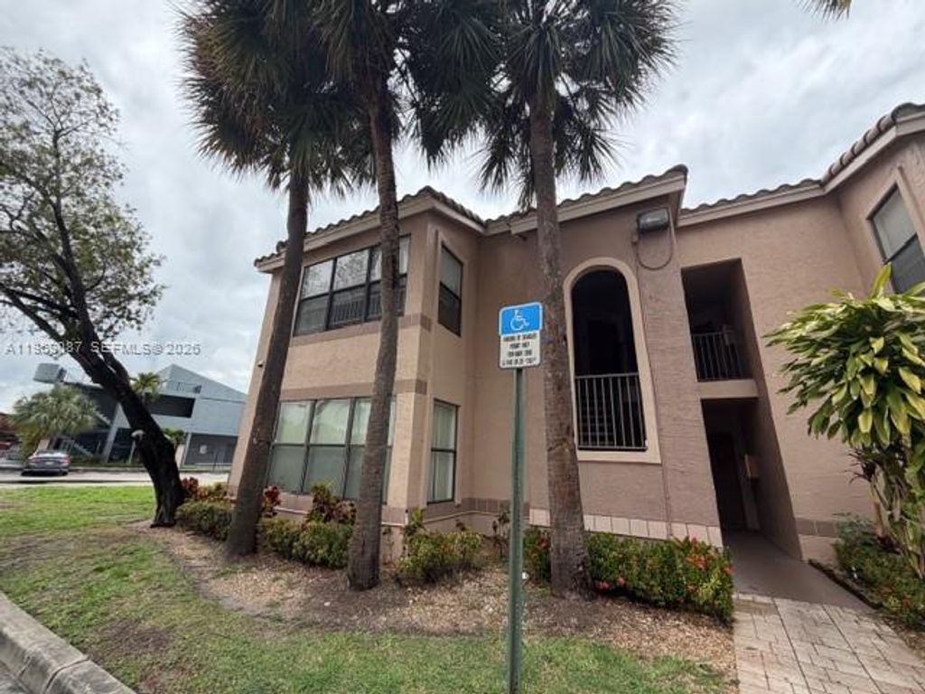Photo of 2826 S University Dr #3102, Davie, FL 33328 (MLS # A11969087)
