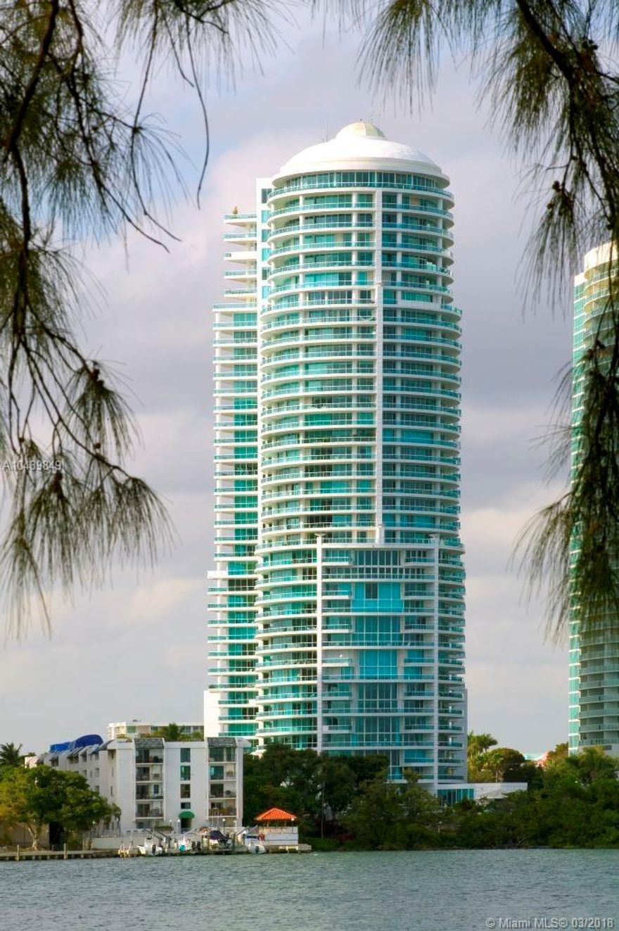 Rarely available two-story 3/3.5 floor plan at Bristol Tower. This condo has been fully remodeled and features a large terrace perfect for entertaining with floor-to-ceiling windows. Kitchen is fully equipped with state-of-the-art appliances and light stone countertop. Living and Dining Area have large porcelain tiles for an elegant look. All bedrooms feature wood-like tiles and walk-in closets. Enjoy this spacious unit with unparalleled views of Biscayne Bay in this prestigious building with luxurious amenities: swimming pool, Jacuzzi, gym, spa, tennis court, valet parking, 24/7 attended lobby and security, and a convenience store & cafe. Prime location with close proximity to freeways, business district, restaurants, shopping & entertainment! Unit comes with two parking spaces.