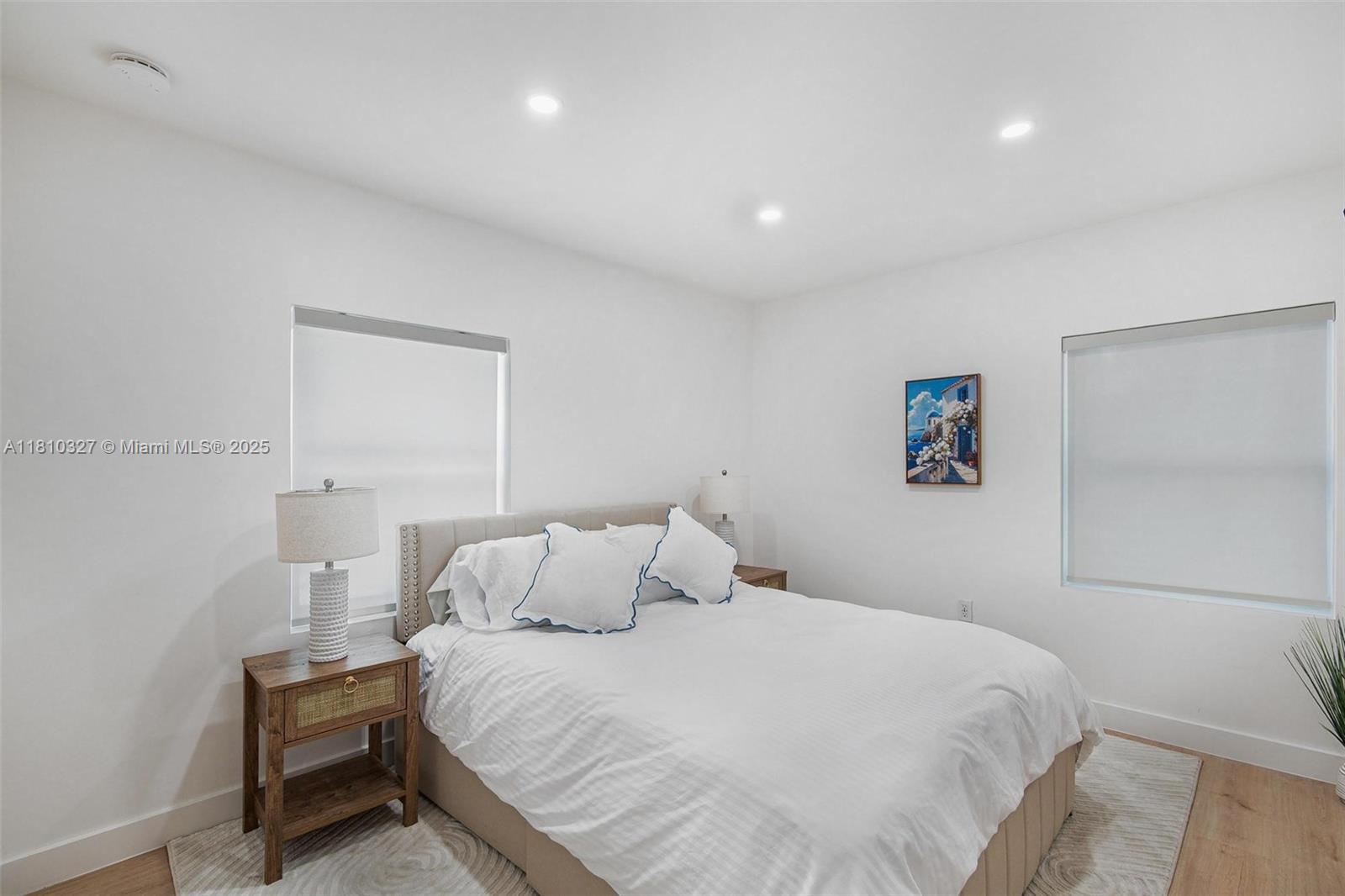 PALOMAR SUB - Residential Lease