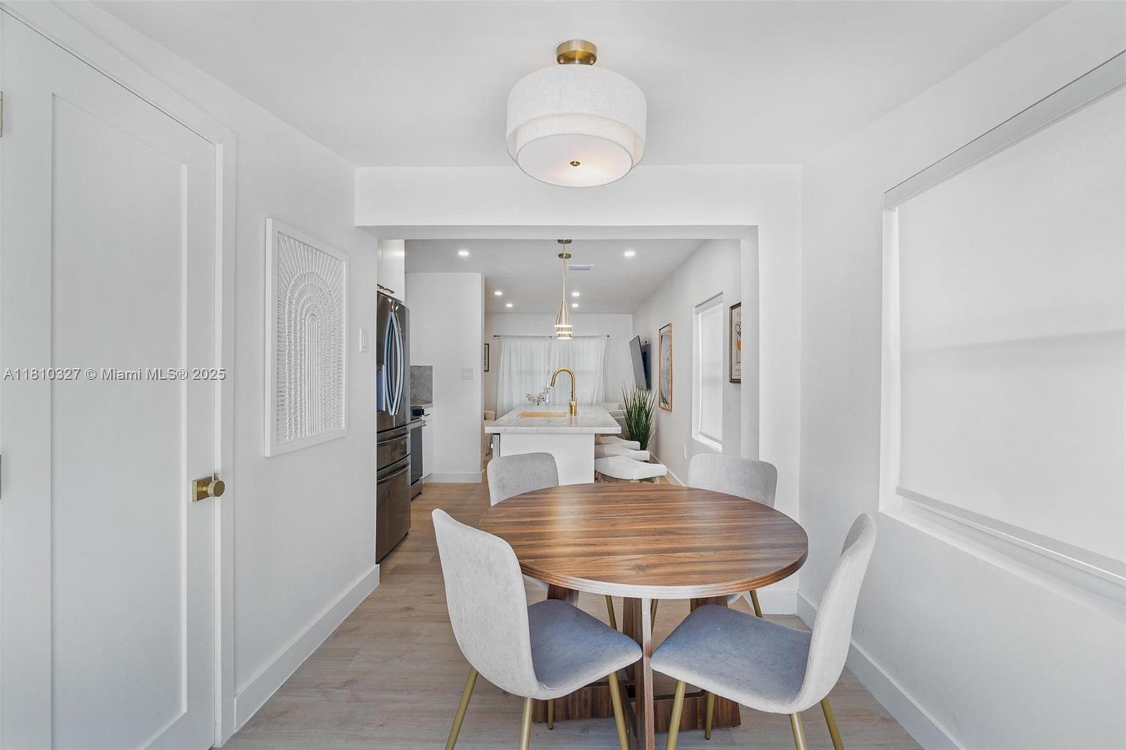 PALOMAR SUB - Residential Lease