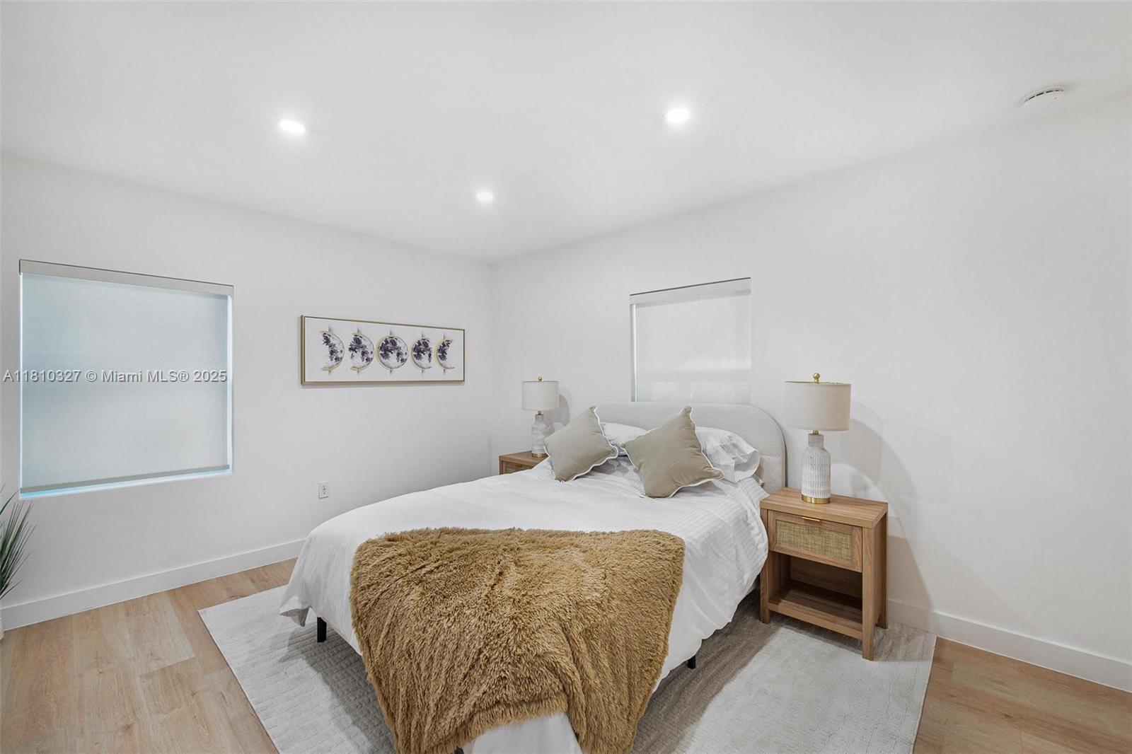 PALOMAR SUB - Residential Lease