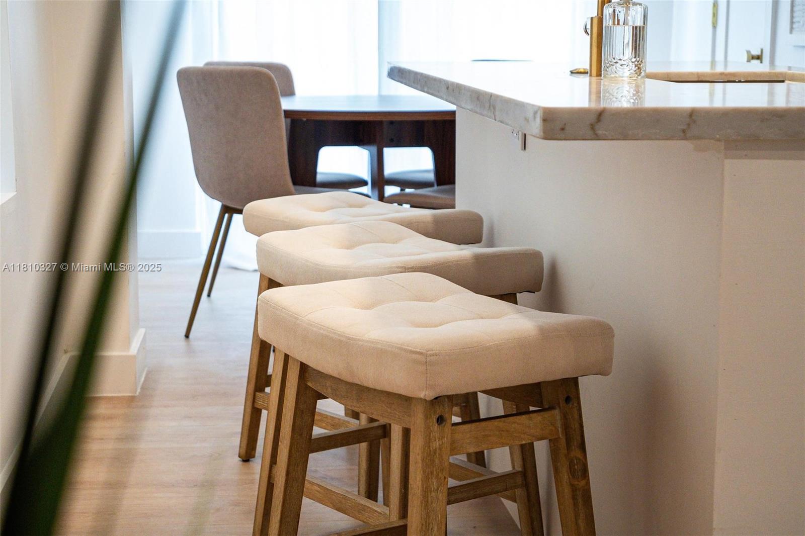 PALOMAR SUB - Residential Lease