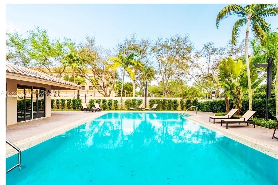 PALM CREST VILLAS CONDO - Residential Lease