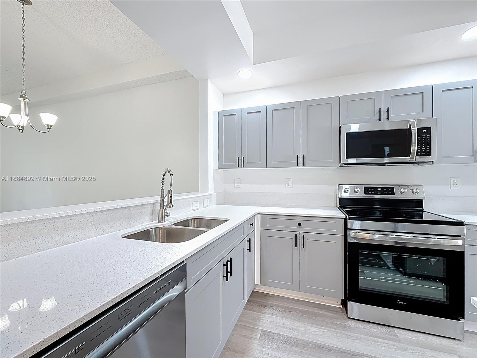 Melrose Apartments - Residential Lease