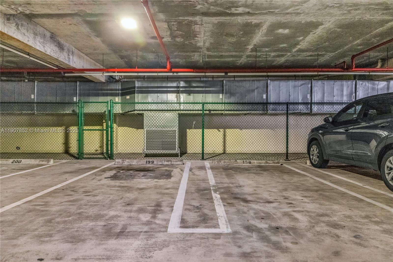 CITY 24 CONDO - Residential Lease