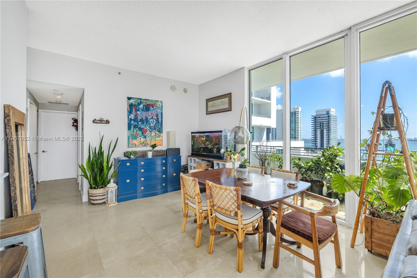 CITY 24 CONDO - Residential Lease