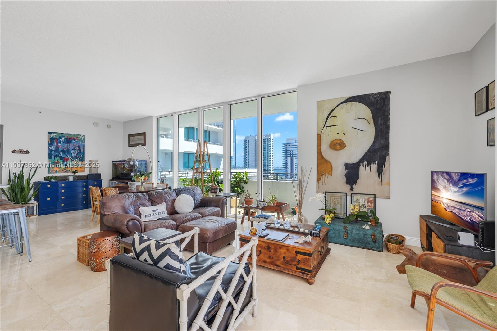 CITY 24 CONDO - Residential Lease