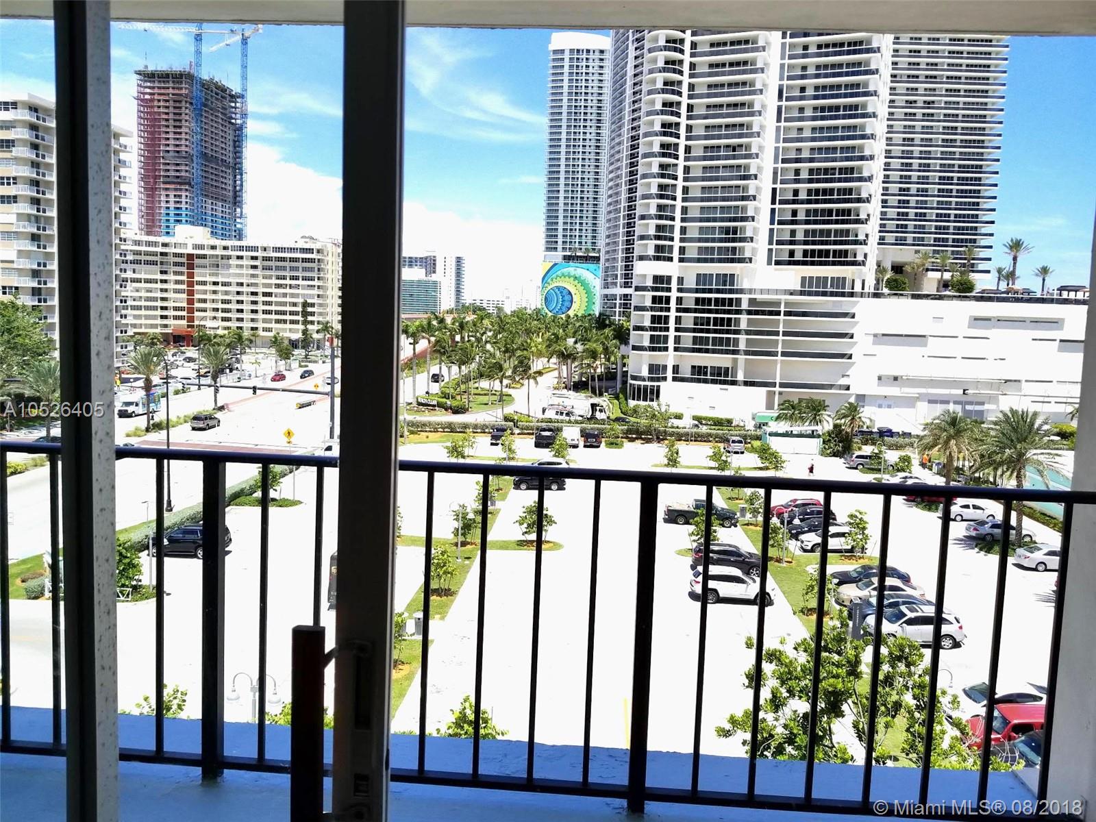 LA MER ESTATES WEST CONDO - Residential Lease