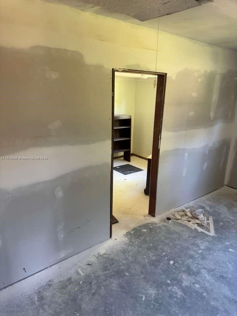 MAC JOHN - Residential