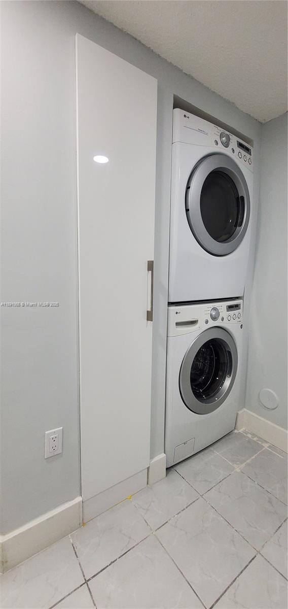 ESPRIT CONDO II - Residential