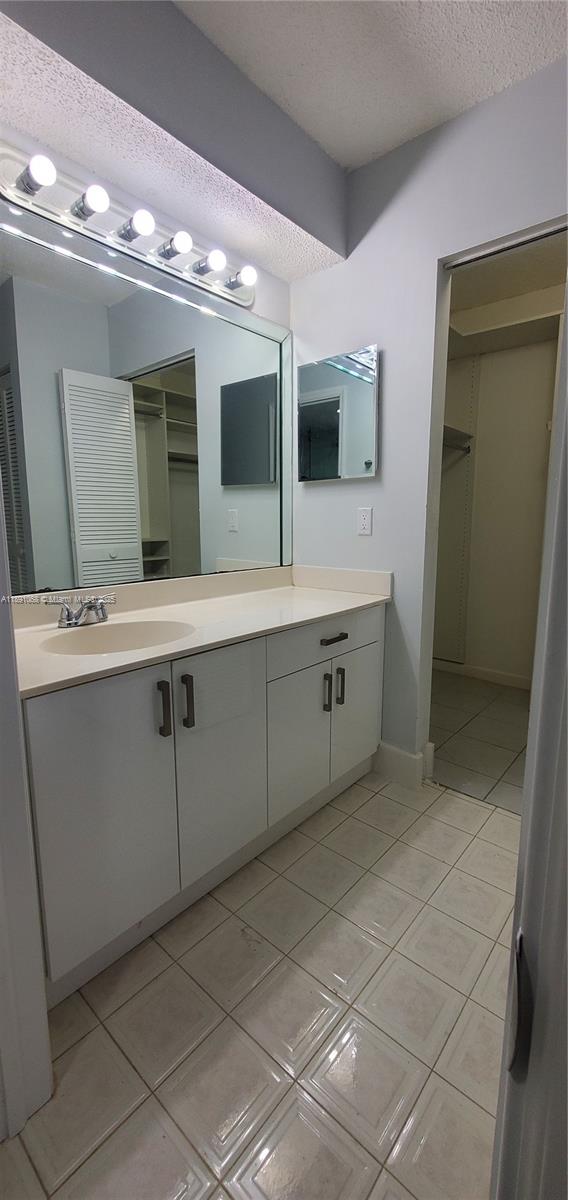 ESPRIT CONDO II - Residential