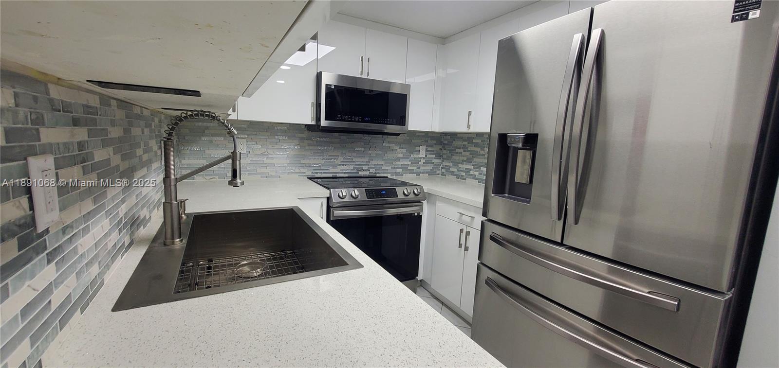 ESPRIT CONDO II - Residential