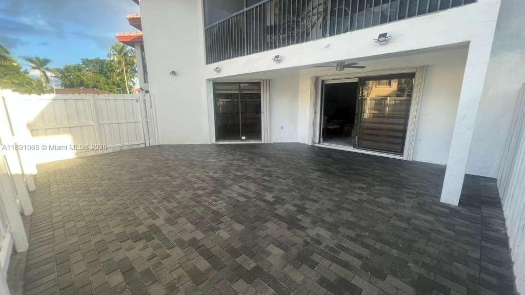 ESPRIT CONDO II - Residential