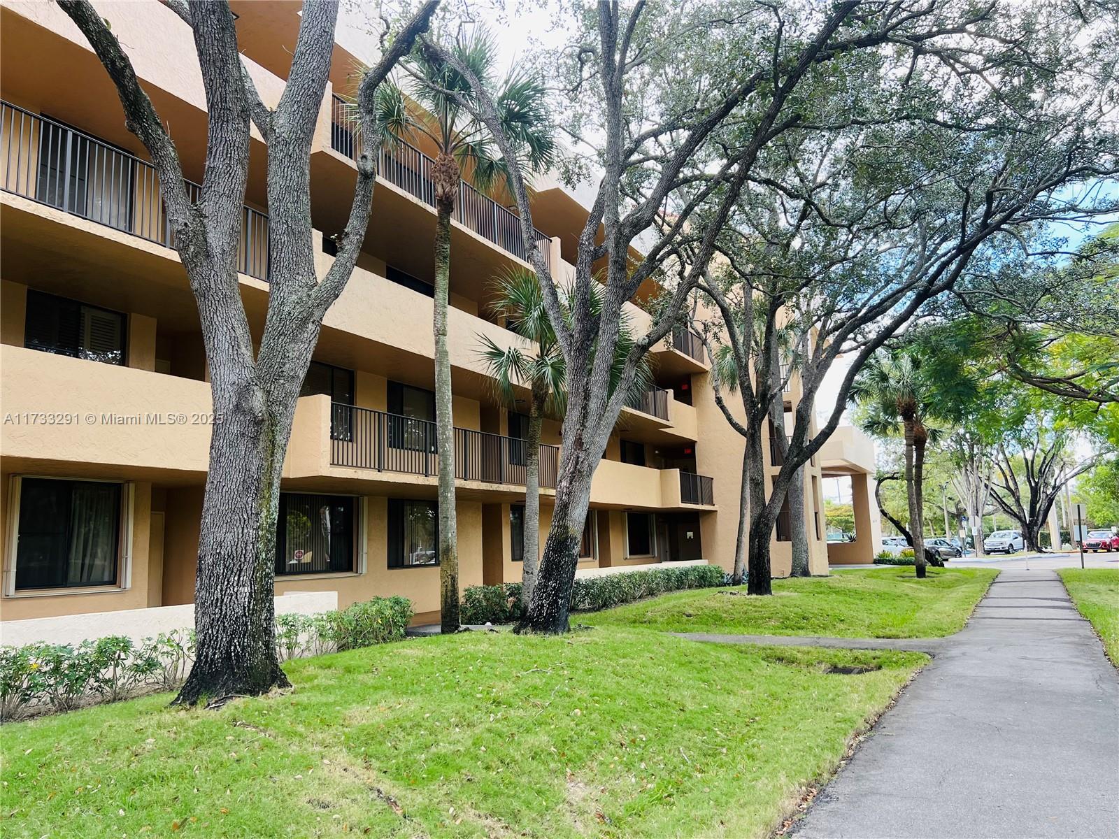 JACARANDA HEIGHTS CONDO - Residential
