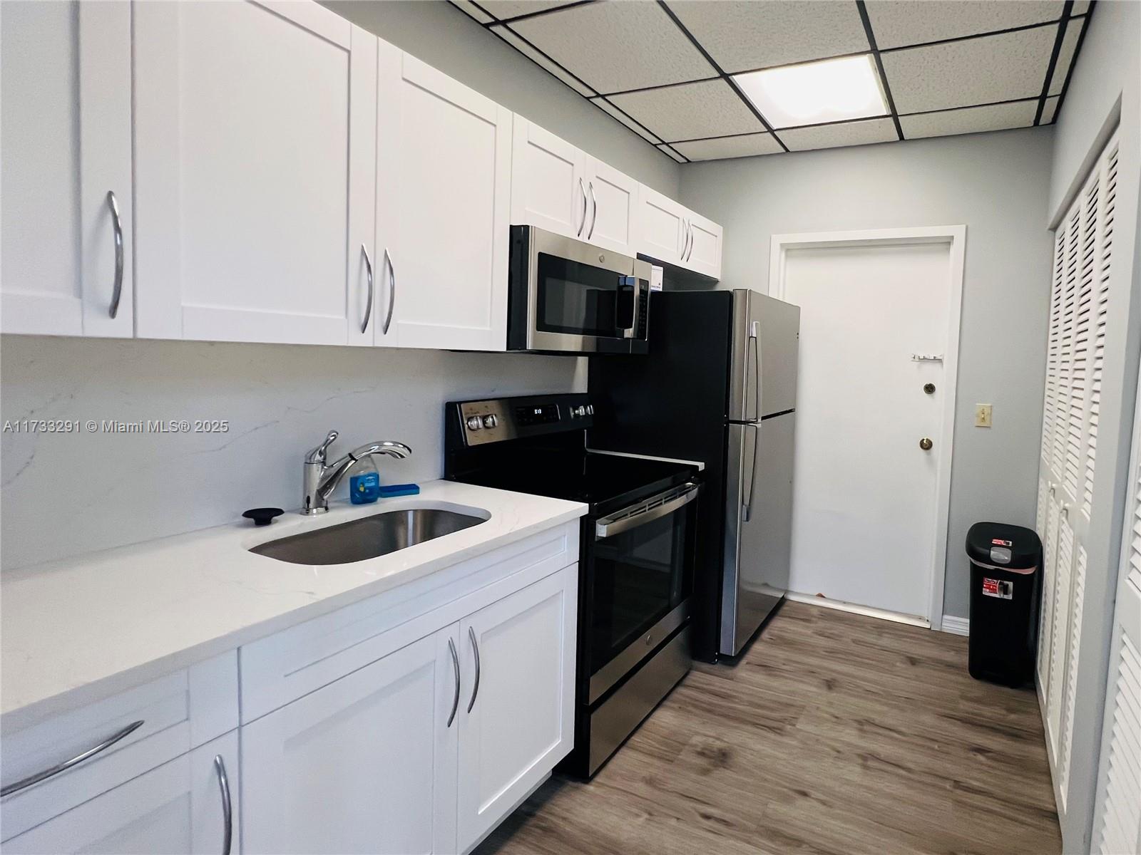 JACARANDA HEIGHTS CONDO - Residential