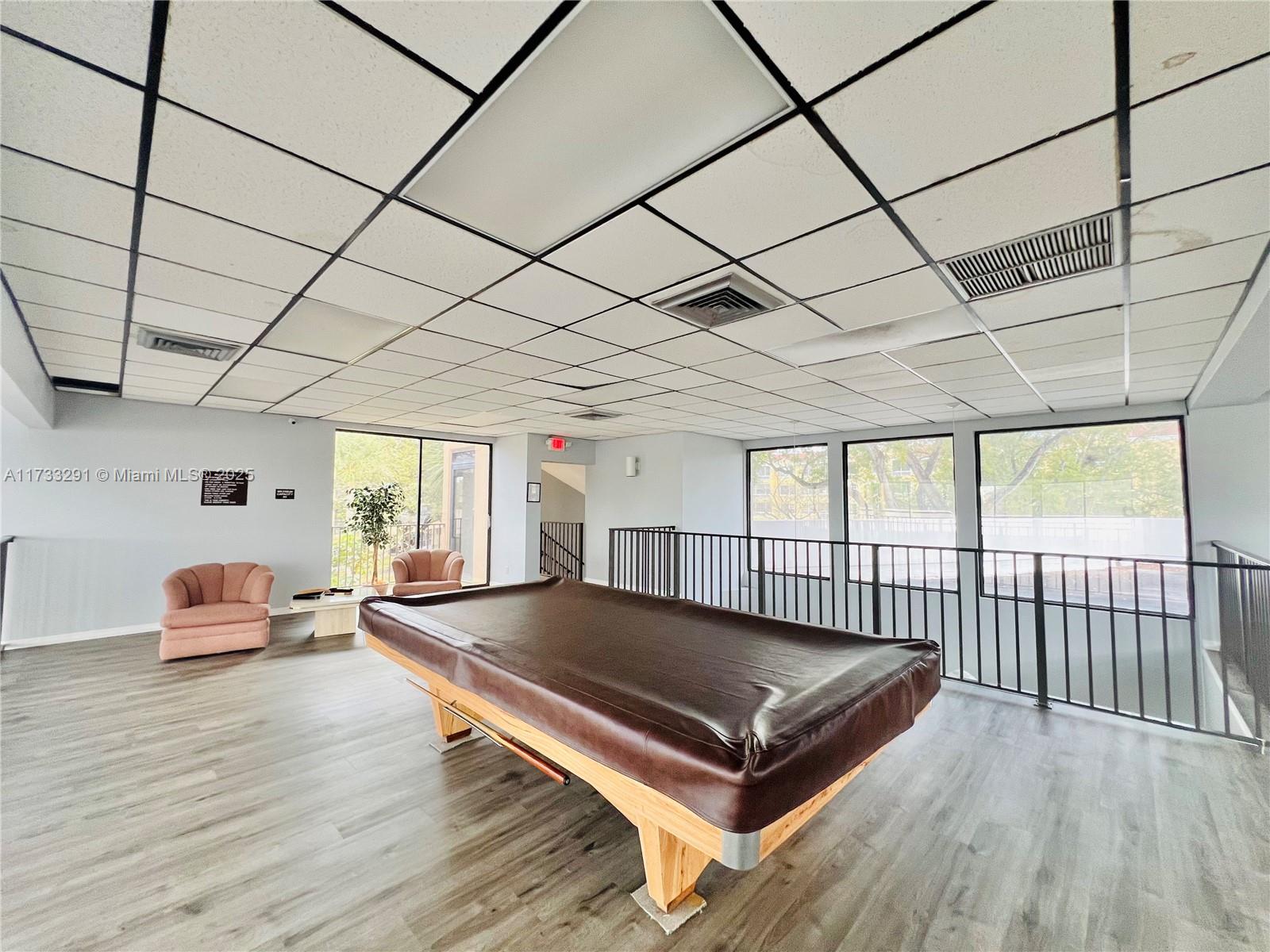 JACARANDA HEIGHTS CONDO - Residential