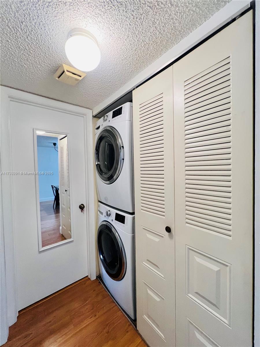 JACARANDA HEIGHTS CONDO - Residential