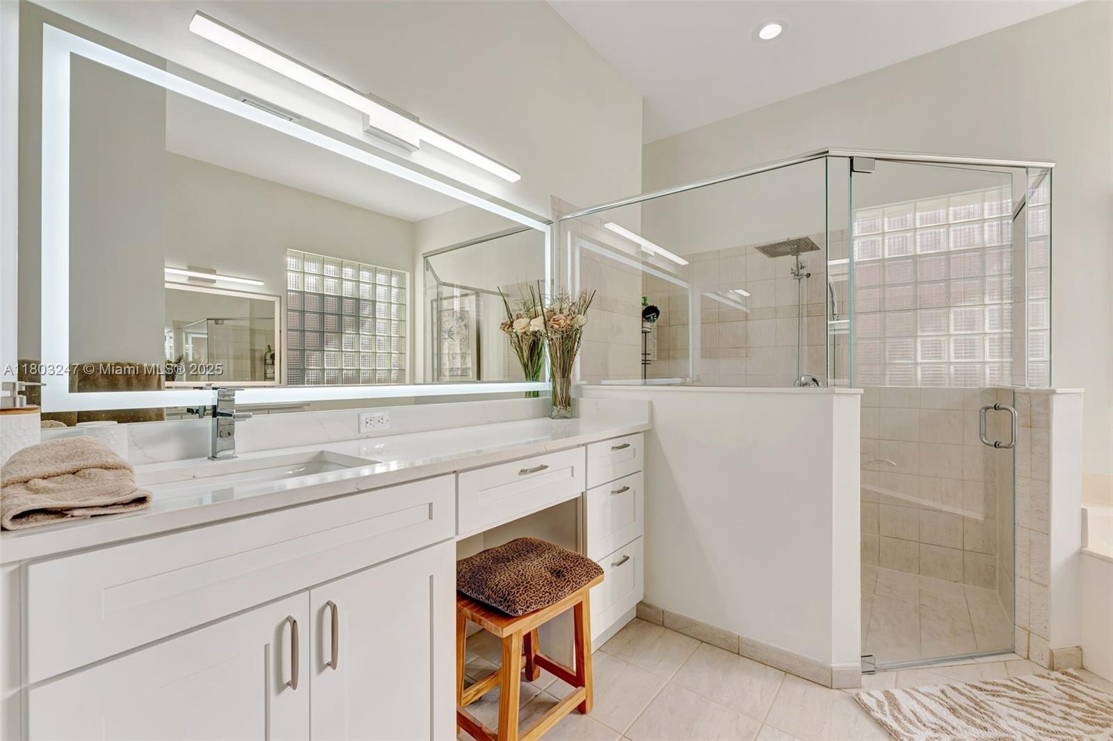 HERON BAY FOUR - Residential