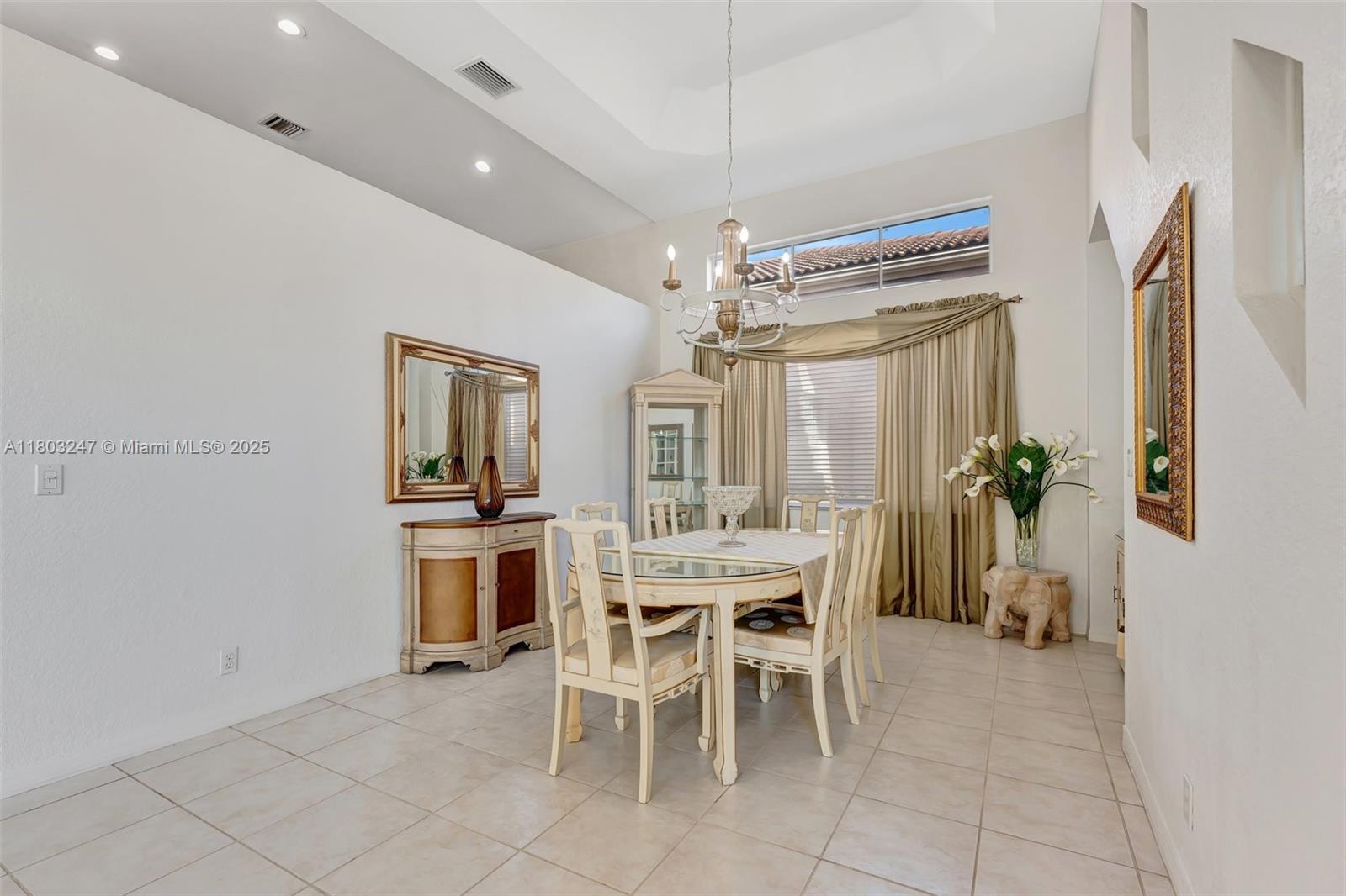 HERON BAY FOUR - Residential