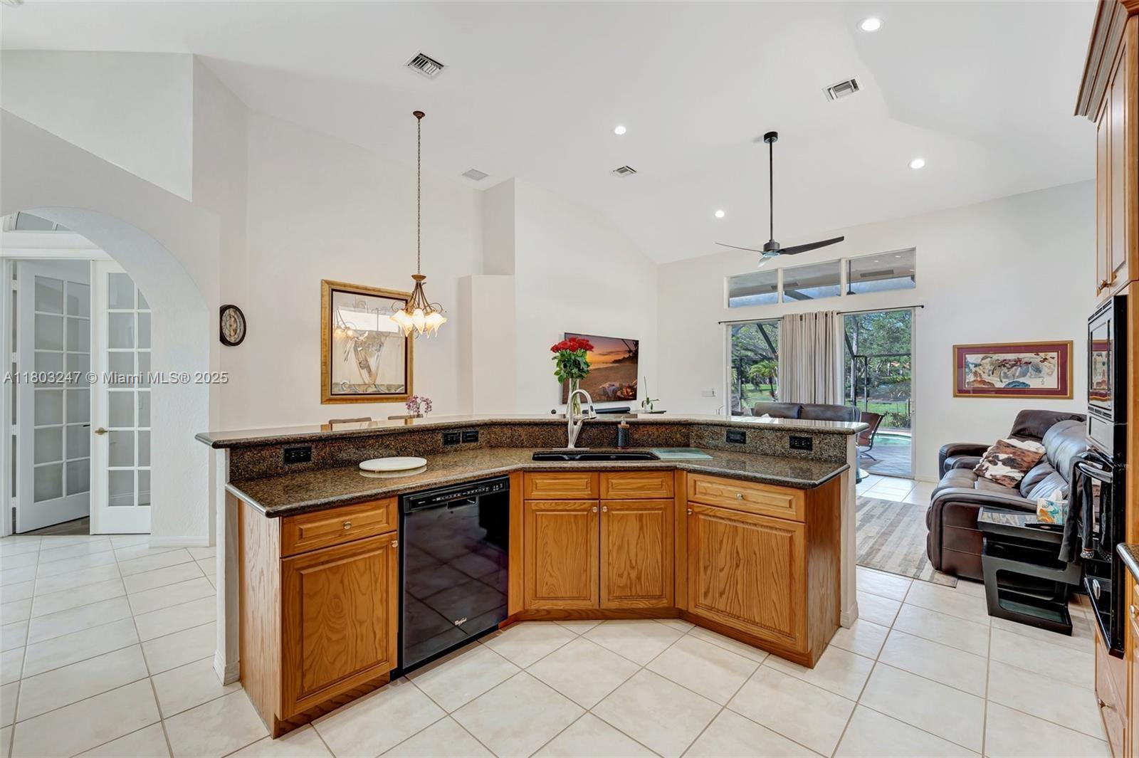 HERON BAY FOUR - Residential