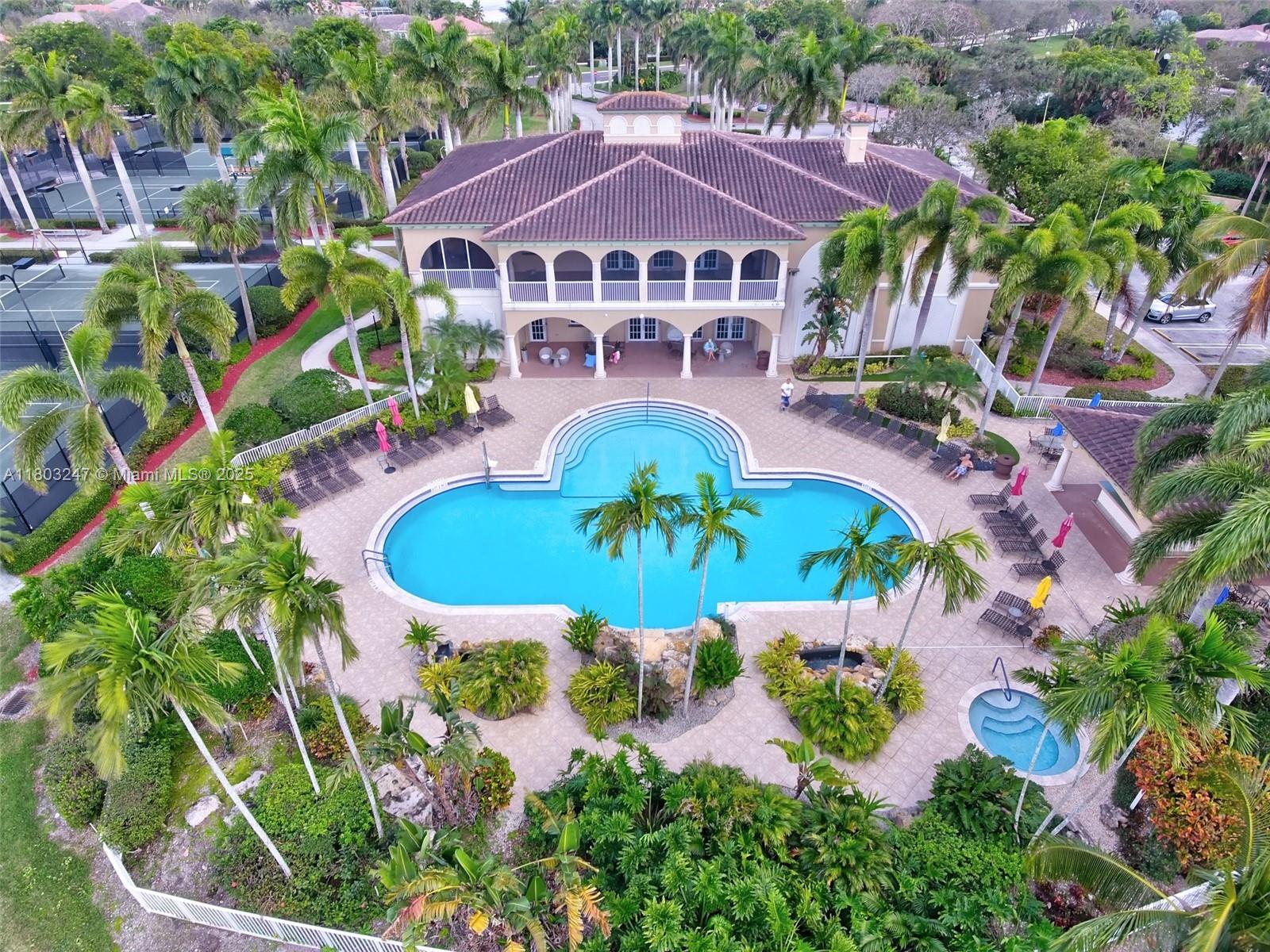 HERON BAY FOUR - Residential