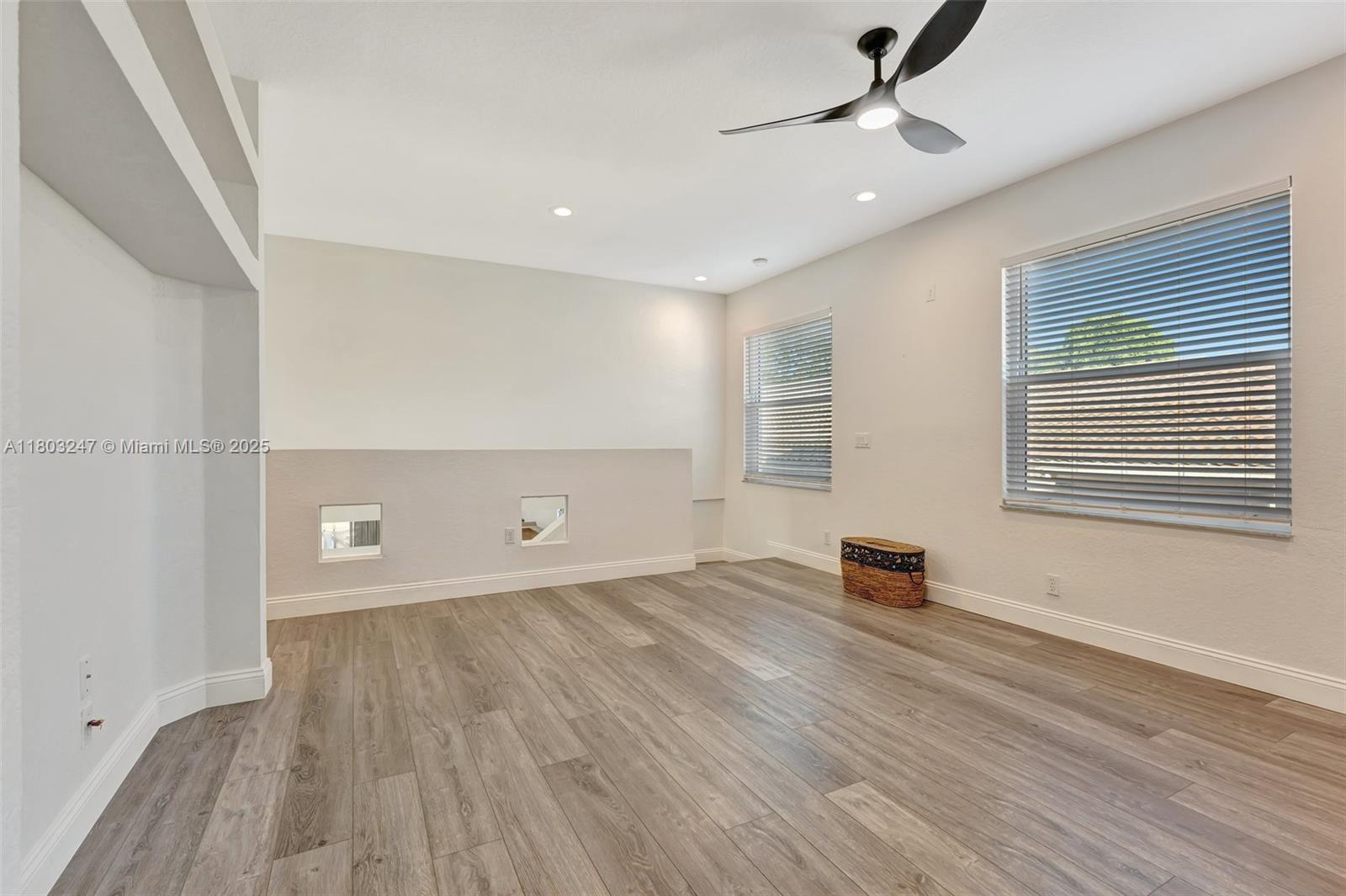 HERON BAY FOUR - Residential