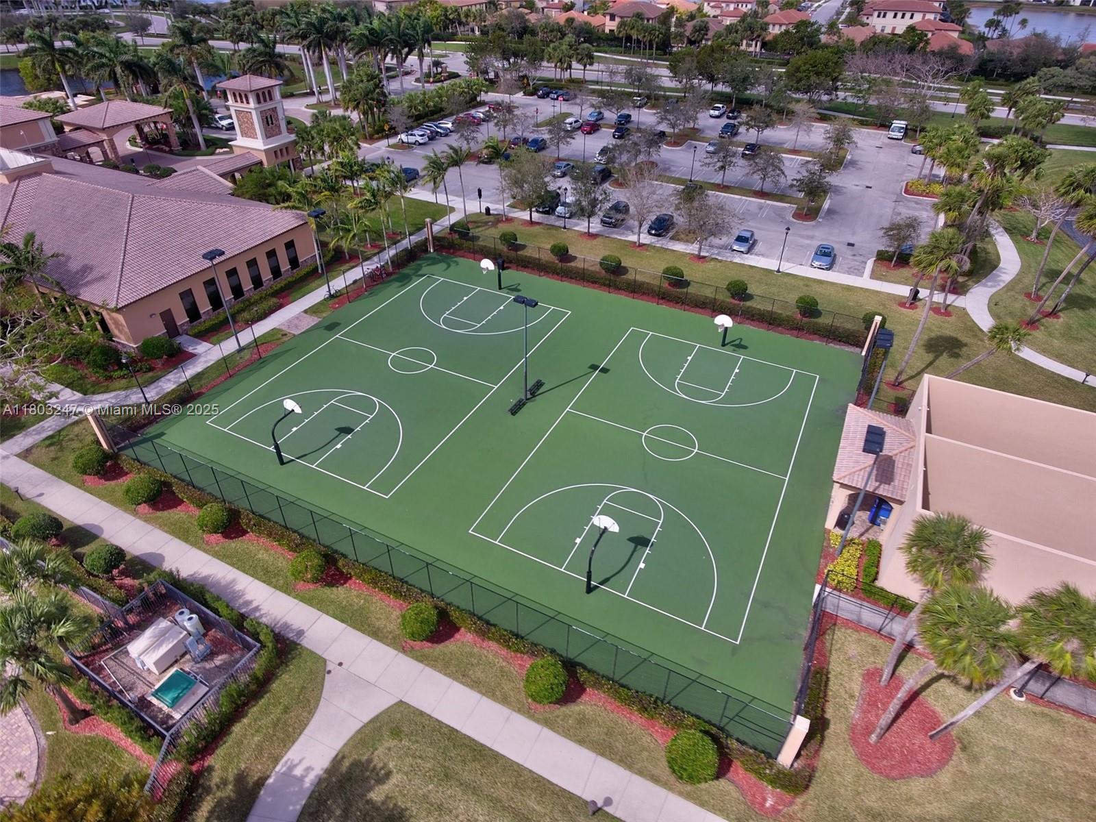 HERON BAY FOUR - Residential