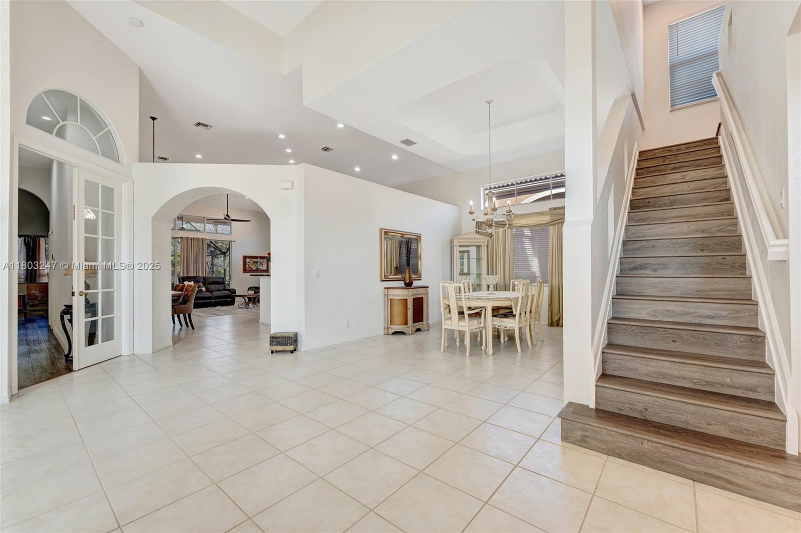 HERON BAY FOUR - Residential