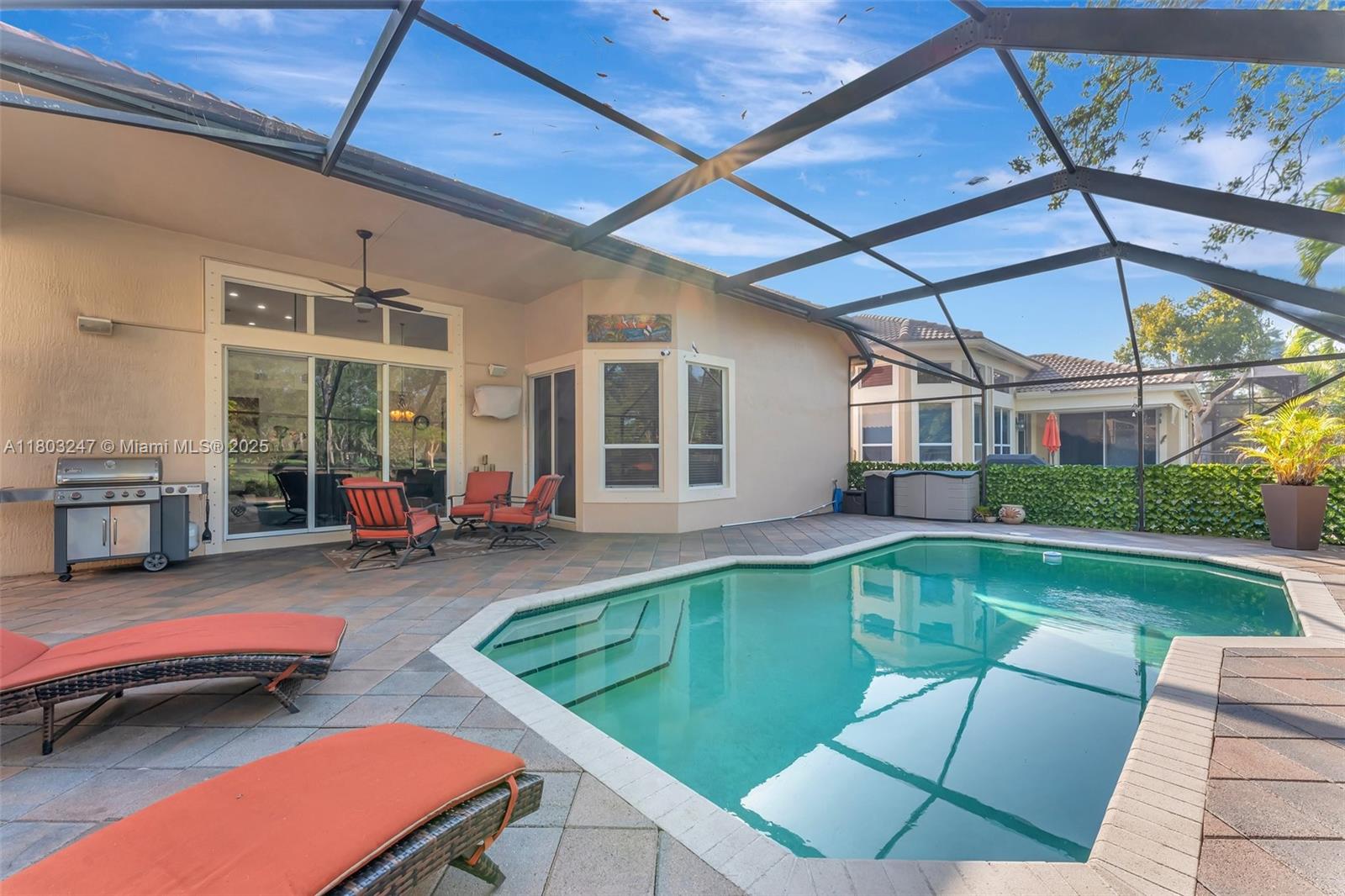 HERON BAY FOUR - Residential