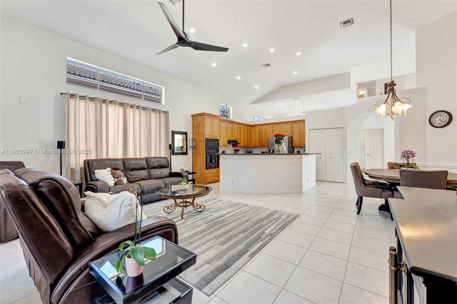 HERON BAY FOUR - Residential