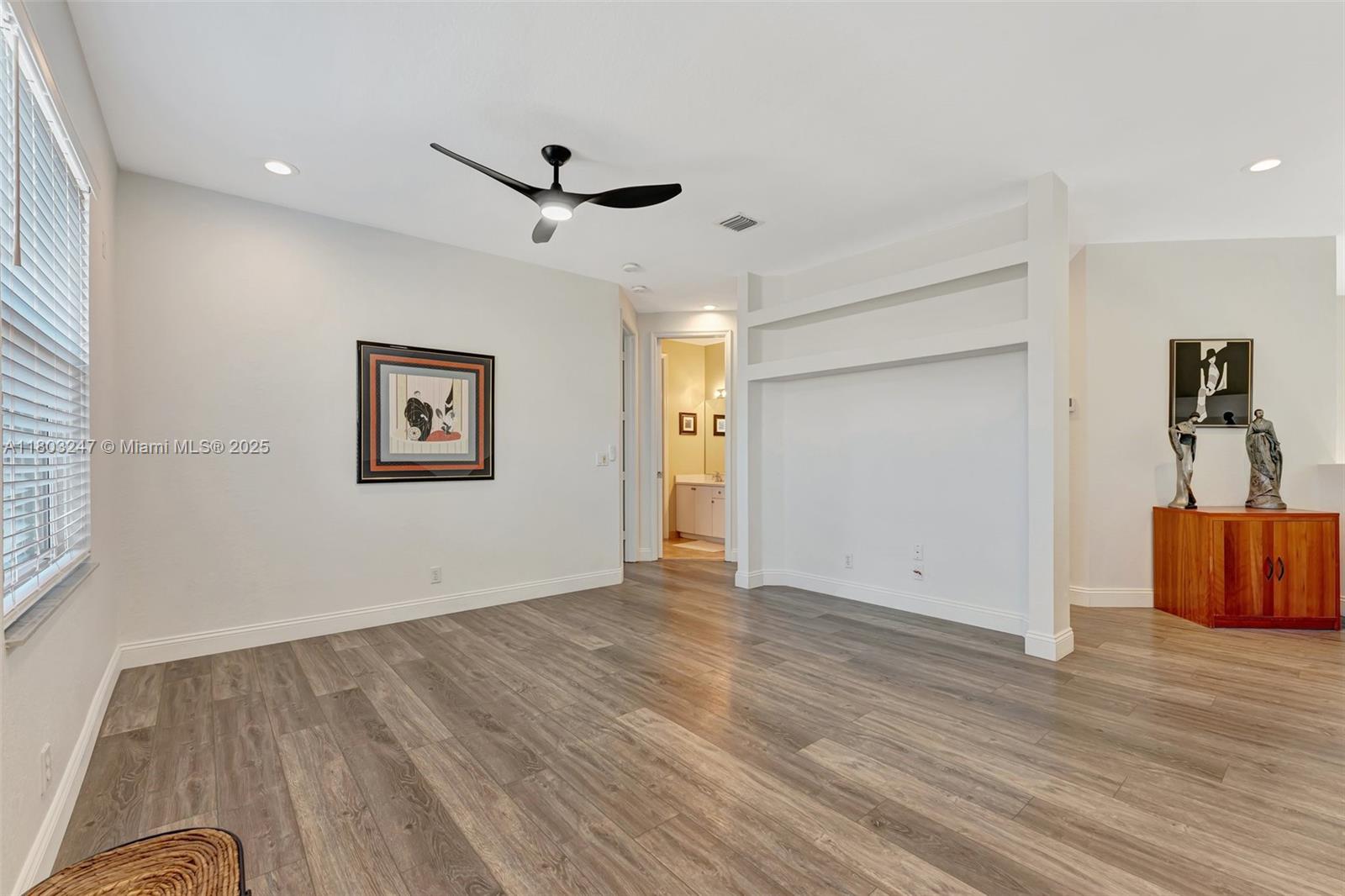 HERON BAY FOUR - Residential