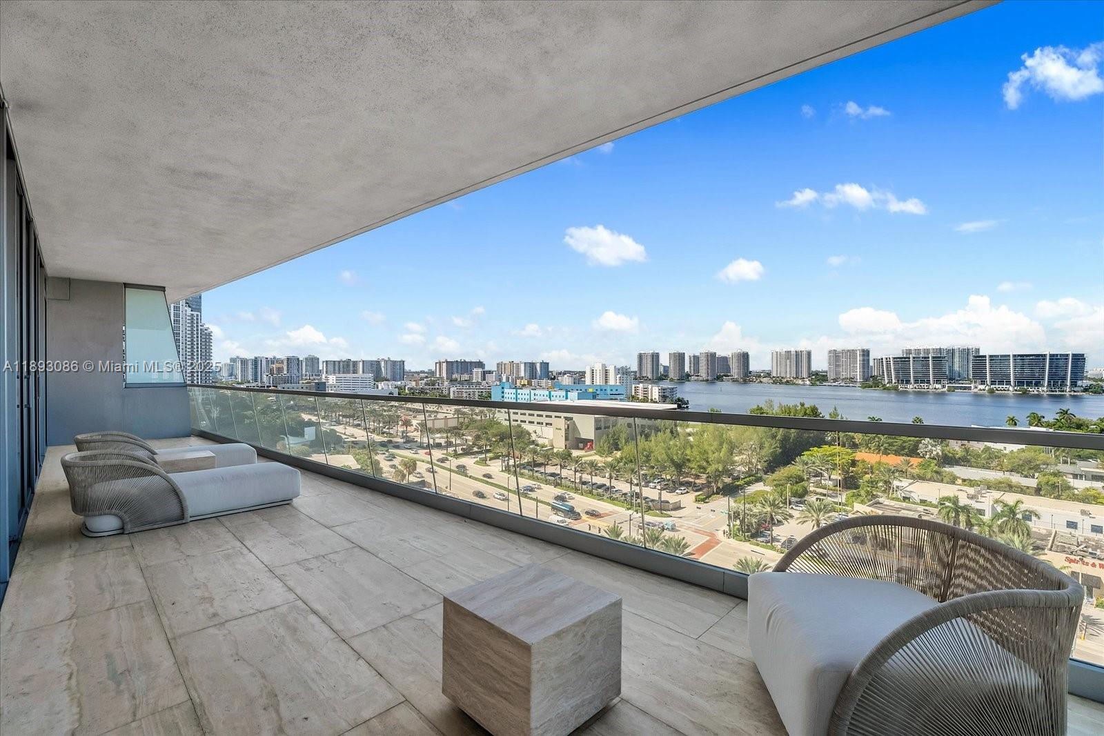 Turnberry Ocean Club - Residential
