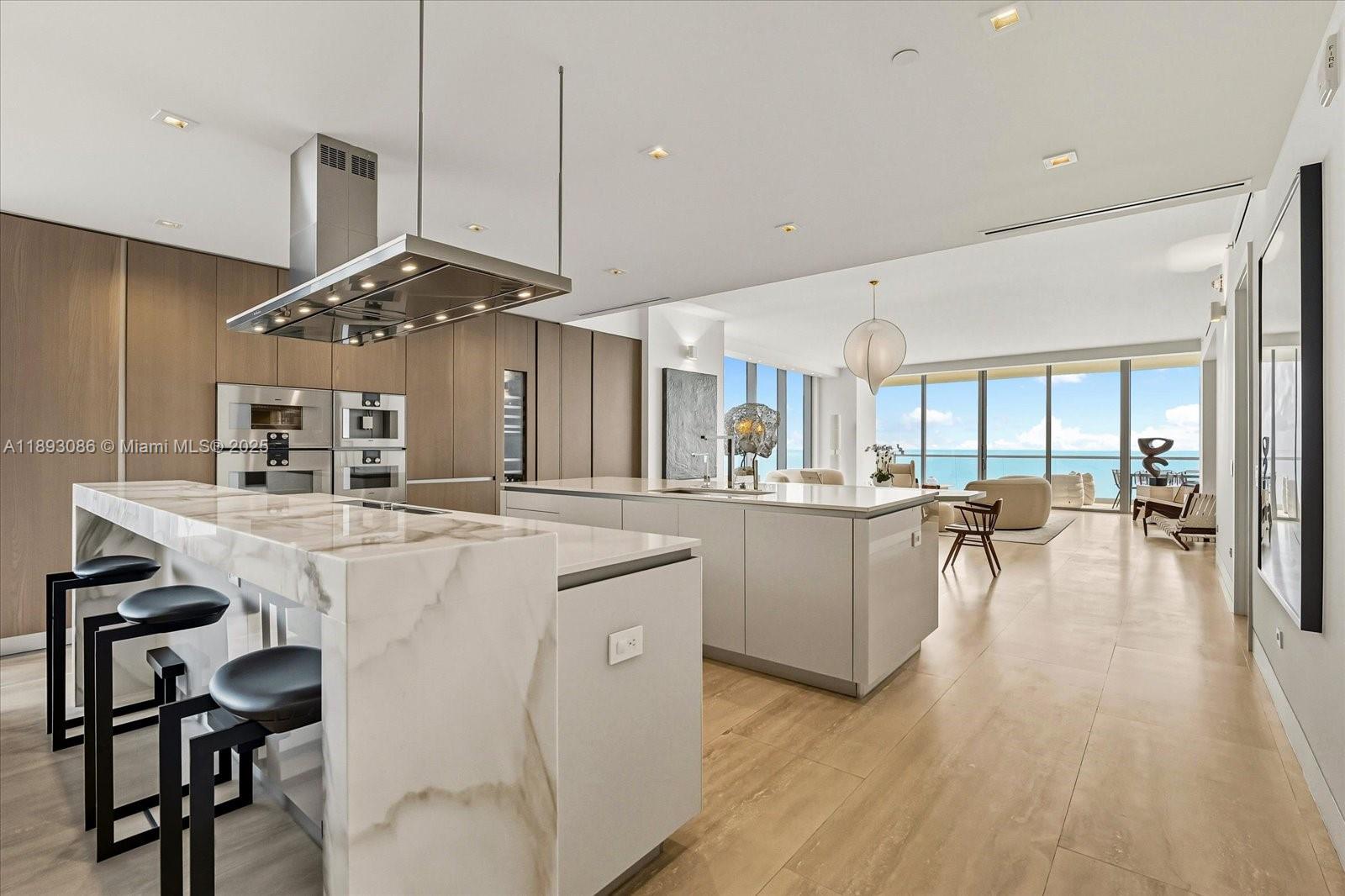 Turnberry Ocean Club - Residential
