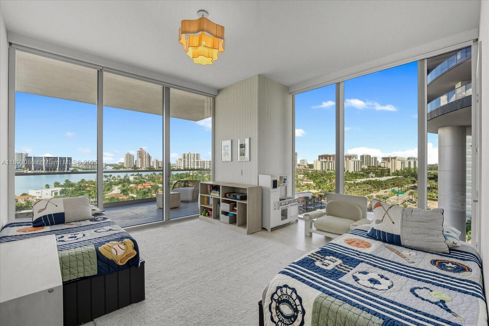 Turnberry Ocean Club - Residential