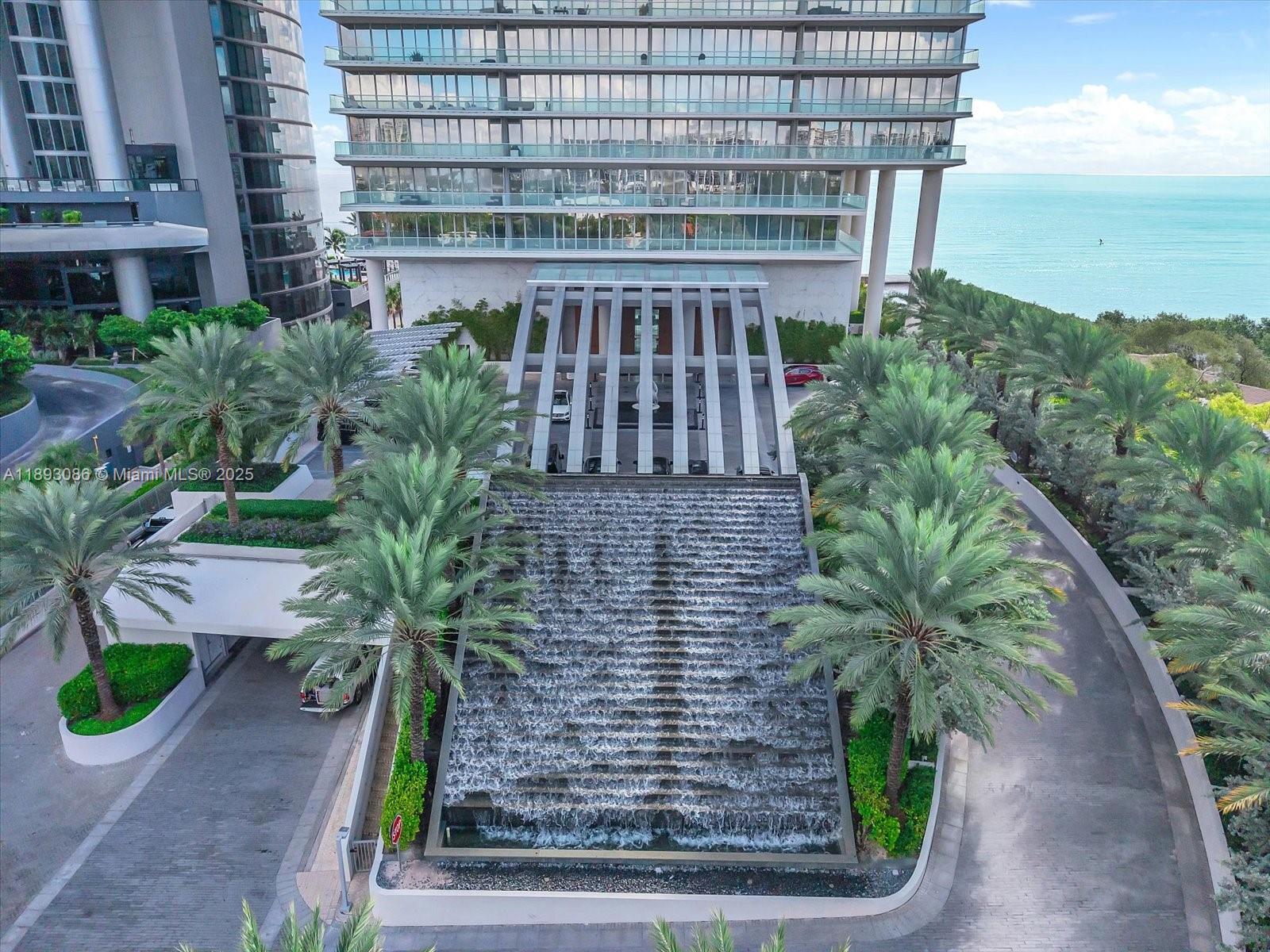 Turnberry Ocean Club - Residential