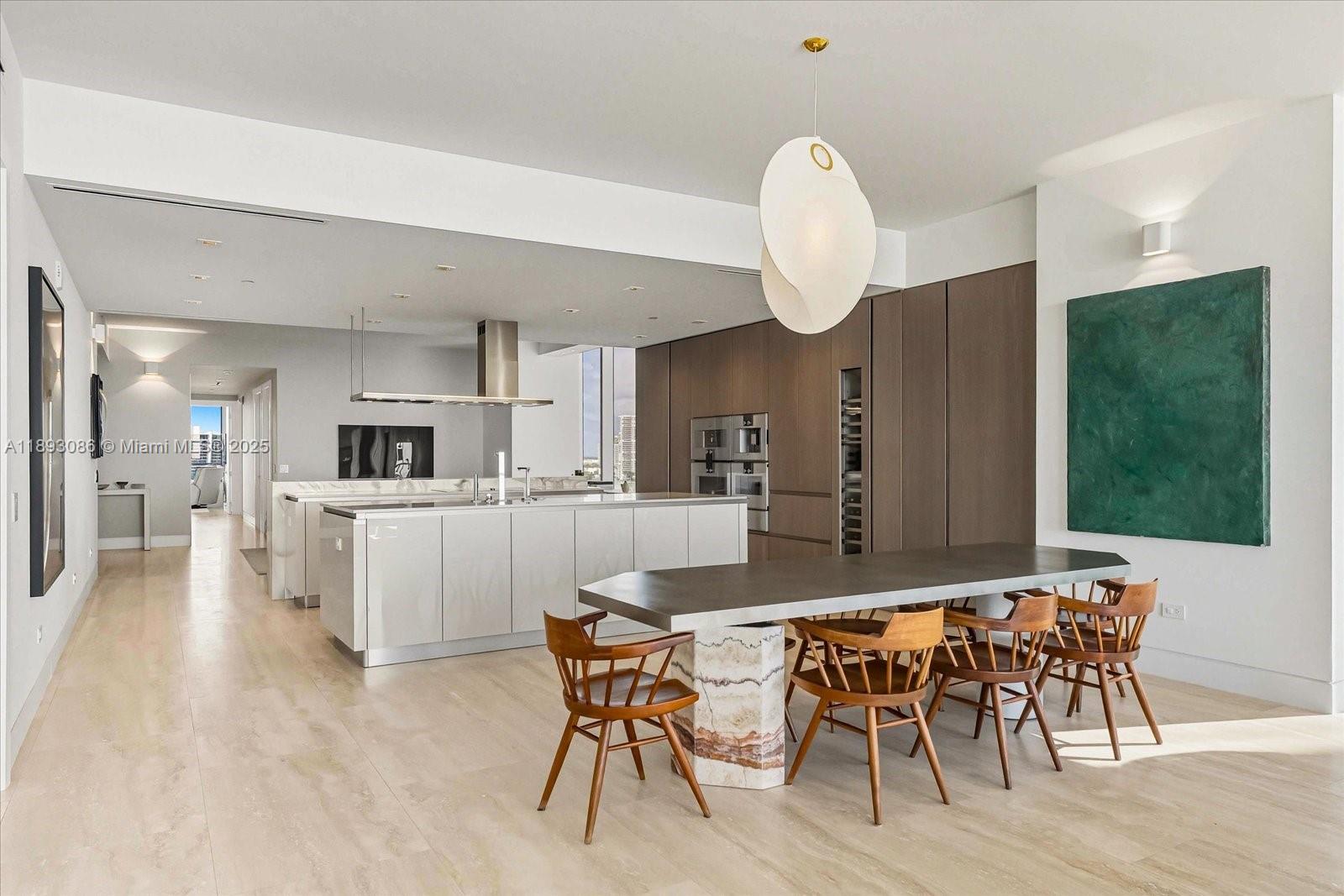 Turnberry Ocean Club - Residential