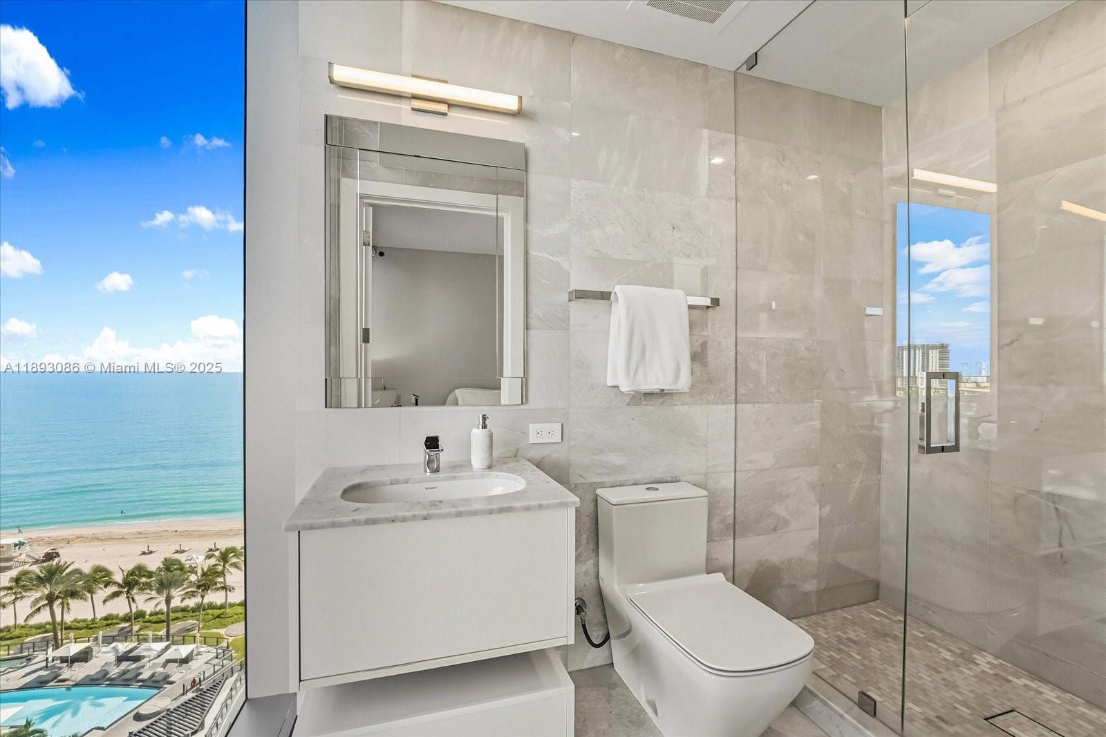 Turnberry Ocean Club - Residential