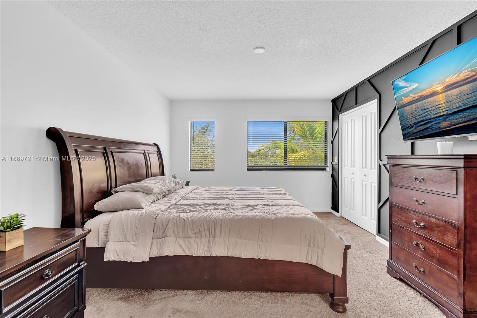 RIVER GARDENS - Residential