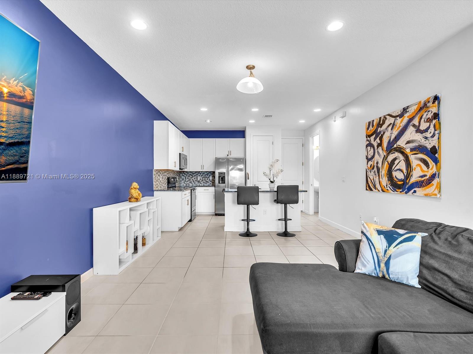 RIVER GARDENS - Residential