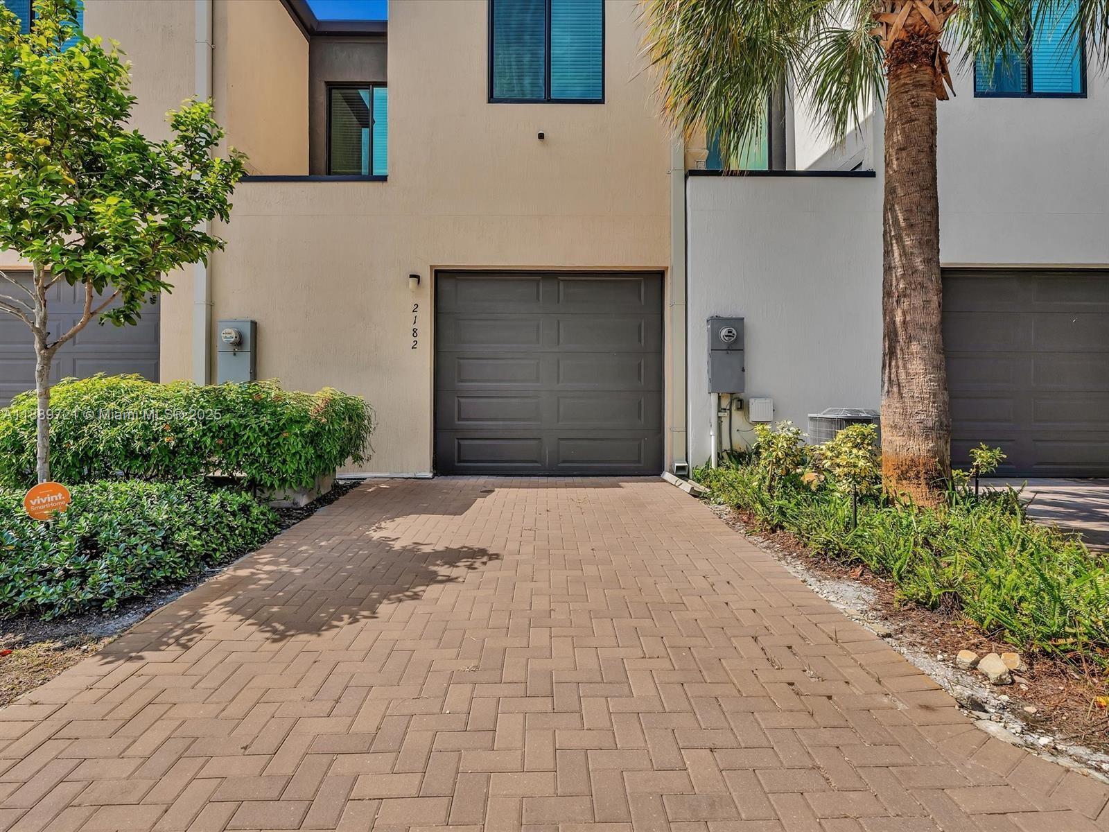 RIVER GARDENS - Residential