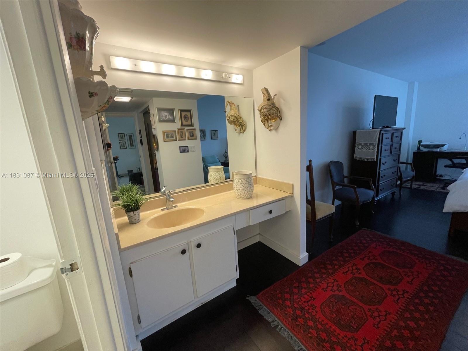 CORONADO CONDO- TOWER I - Residential