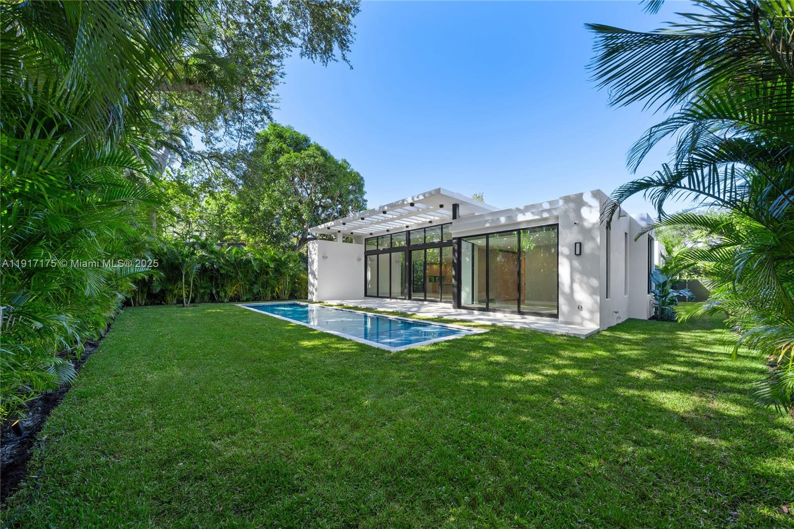1ST ADDN BISCAYNE LAWN - Residential